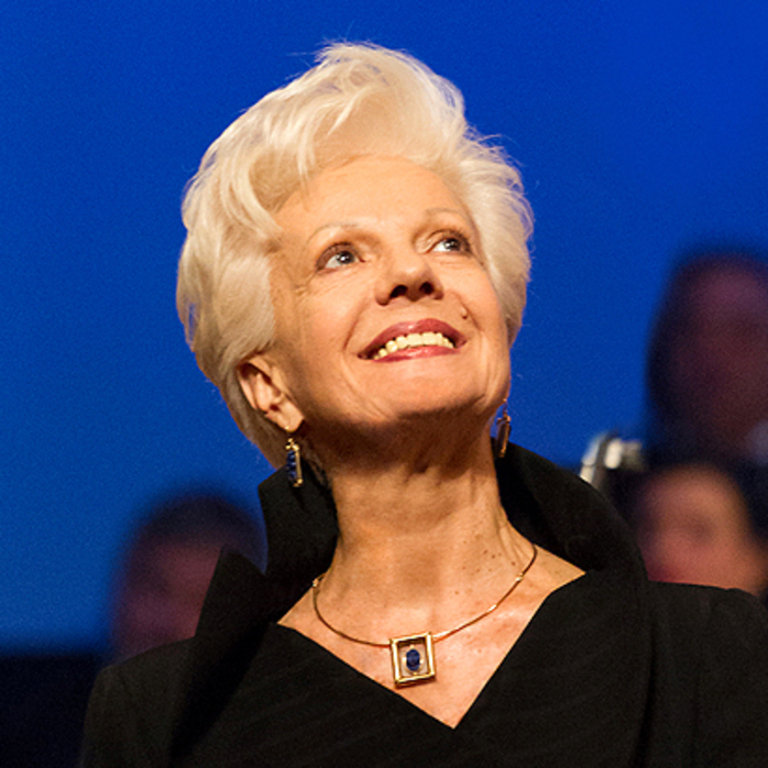 raina-2_700x700_crop_478b24840a