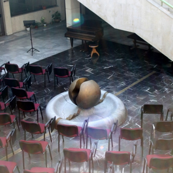 nova_700x700_crop_478b24840a