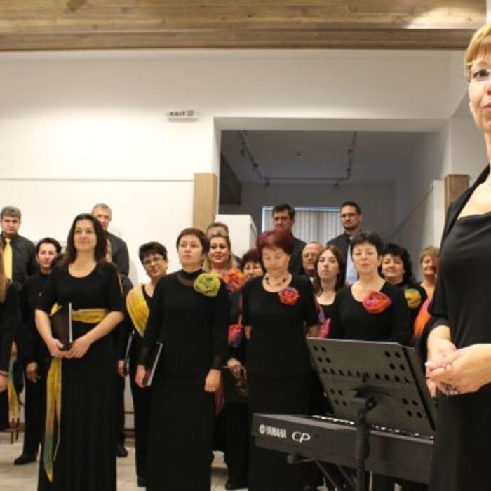 valentina_700x700_crop_478b24840a