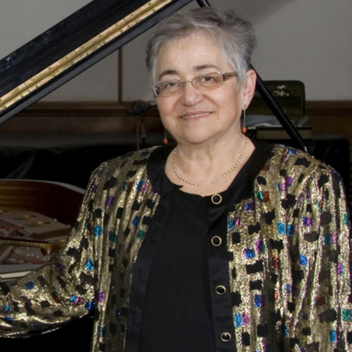 milena-mollova-strelabg-com_700x700_crop_478b24840a