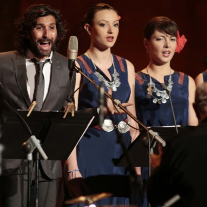 bg-hor_700x700_crop_478b24840a