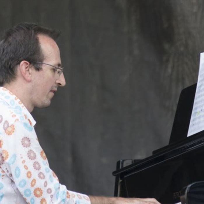 rosen-parlapanov-sdujenie-imre_700x700_crop_478b24840a