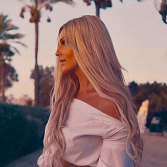 mlada-pevica-izrael_700x700_crop_478b24840a