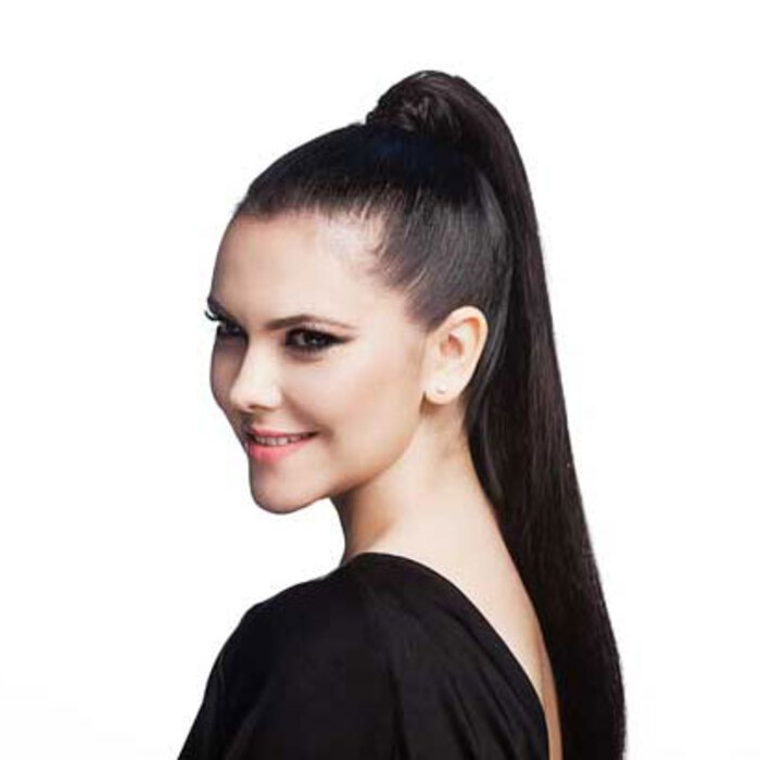 svetla-ivanova-show-time_700x700_crop_478b24840a