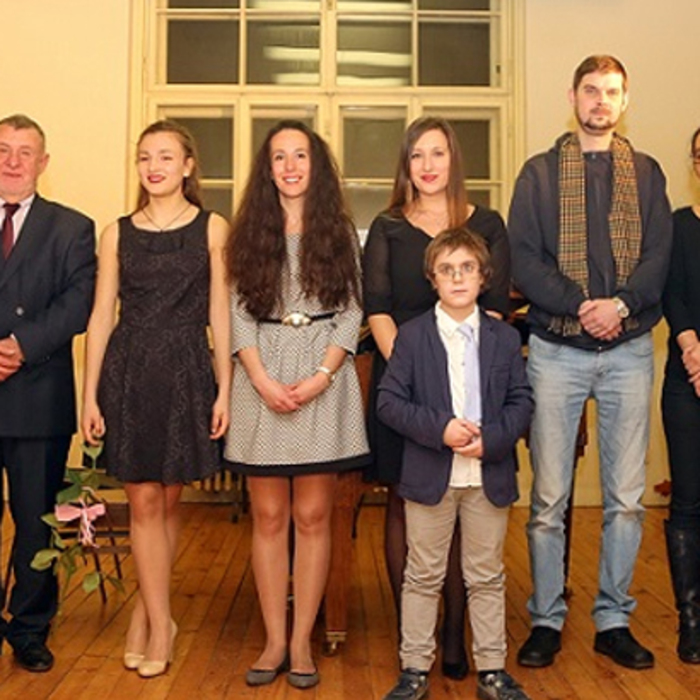 liub-denev-s-2-nagradi_700x700_crop_478b24840a