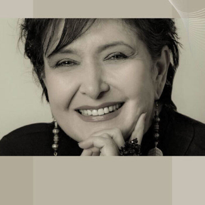 viki-almazidu_700x700_crop_478b24840a