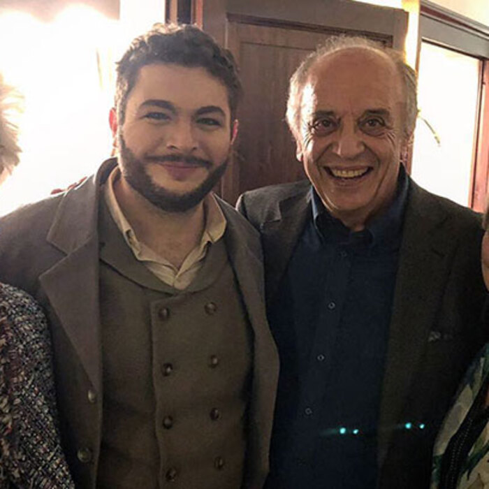 raina-mateo-dezole-lichna-facebook-stranica_700x700_crop_478b24840a