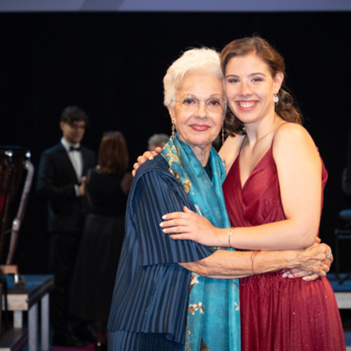 raina-alexandrina-alexandar-bogdan-tompson_700x700_crop_478b24840a