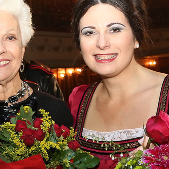 raina-kabaivanska-merili-santoro-krum-stoev-2_700x700_crop_478b24840a