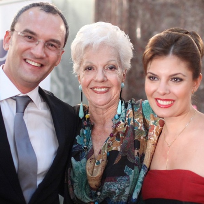 raina_700x700_crop_478b24840a