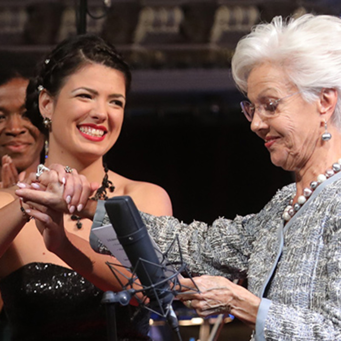 raina_700x700_crop_478b24840a