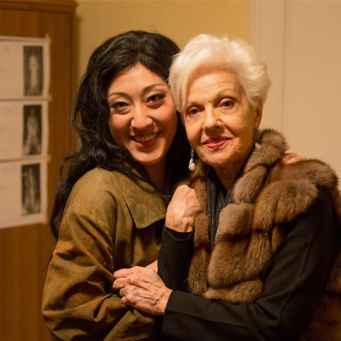 raina-2_700x700_crop_478b24840a