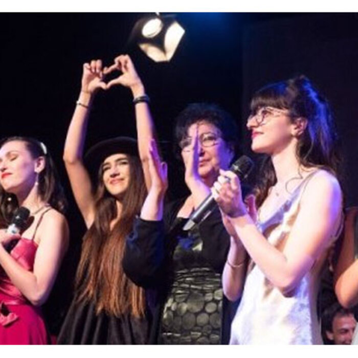 refleksii_700x700_crop_478b24840a