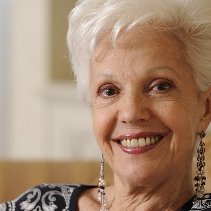 01_700x700_crop_478b24840a