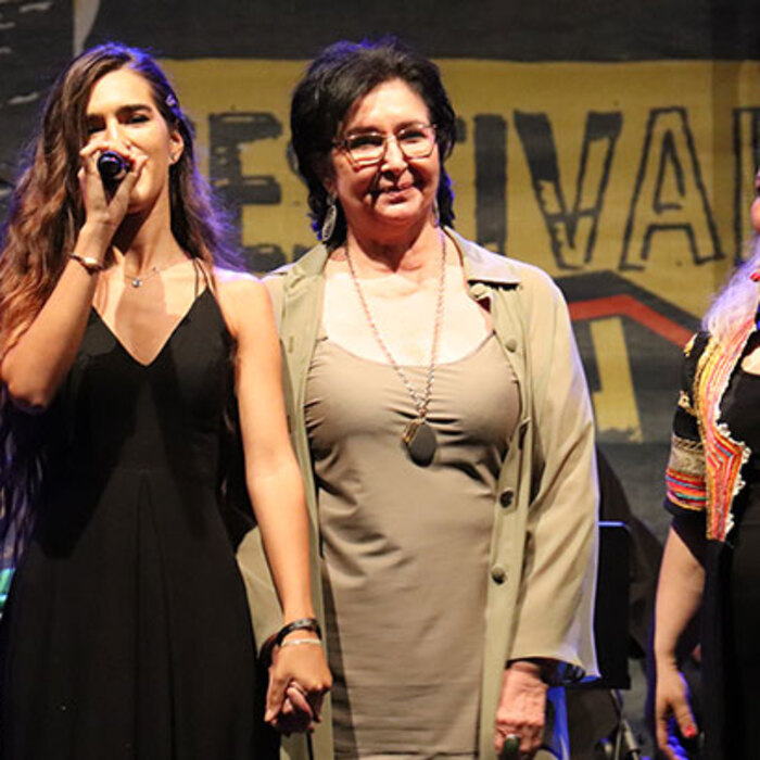 viki-almazidu-girls-nbu_700x700_crop_478b24840a