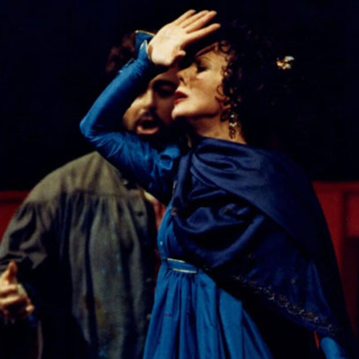 raina-3_700x700_crop_478b24840a