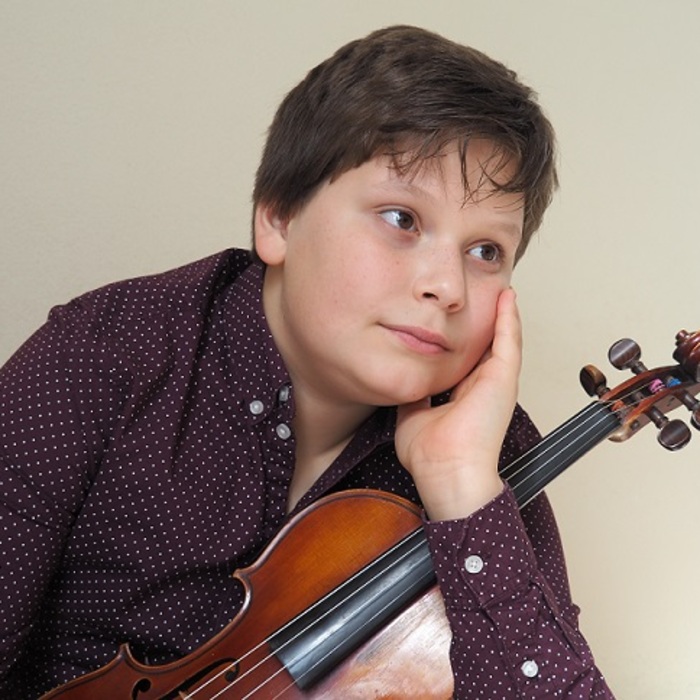 013_700x700_crop_478b24840a