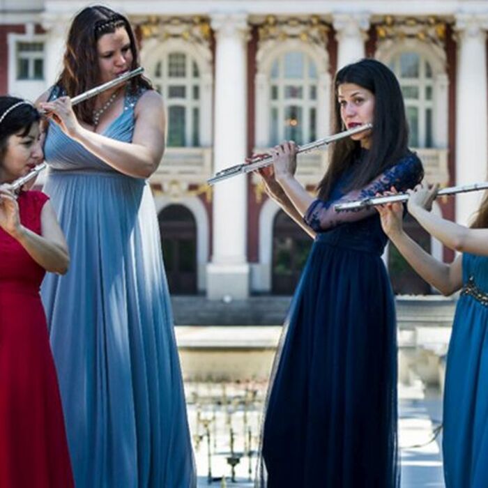 chetiri-fleiti_700x700_crop_478b24840a