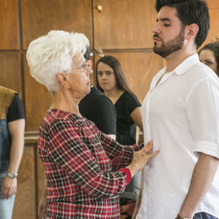 raina-i-reinaldo-ivan-alexander-kiutev_700x700_crop_478b24840a