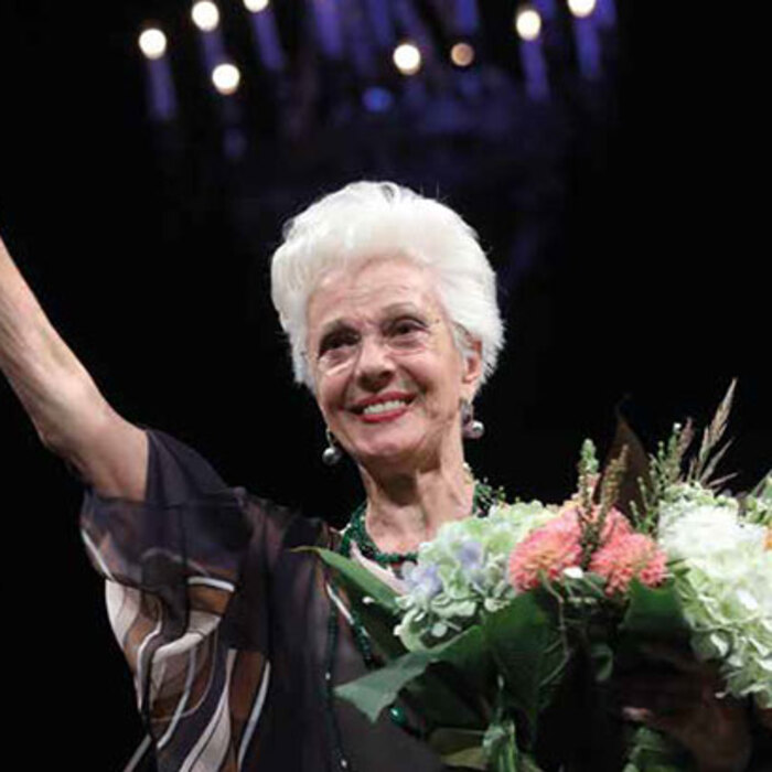 raina-kabaivanska-krum-stoev-5_700x700_crop_478b24840a