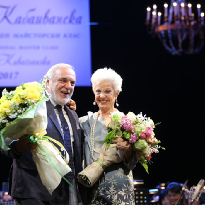 raina-plamen-kartalov-sn-krum-stoev_700x700_crop_478b24840a