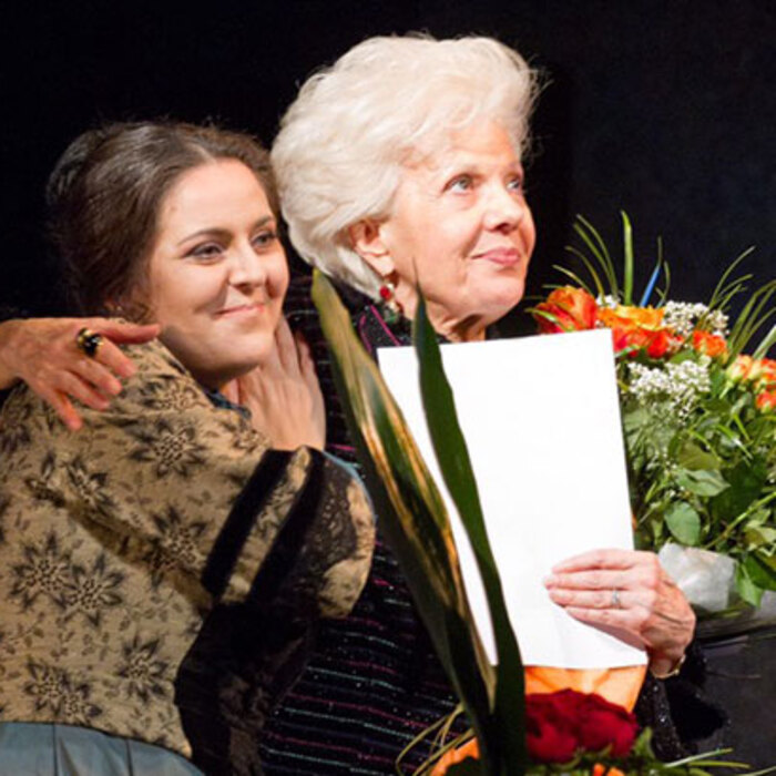 rajna-kaba-mariq-agresta-arhiv-nbu_700x700_crop_478b24840a