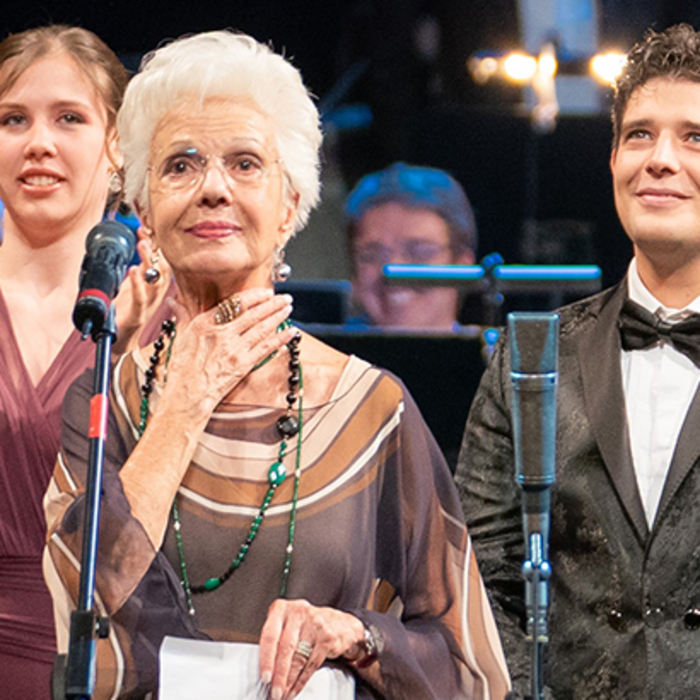 rayna-k-al-mihajlova-djuzepe-aleksandyr-bogdan-tompson_700x700_crop_478b24840a