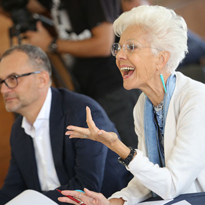 rayna-k-g-tekev-krum-stoev_700x700_crop_478b24840a