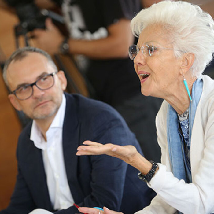 rayna-kabaivanska-tekev-krum-stoev_700x700_crop_478b24840a