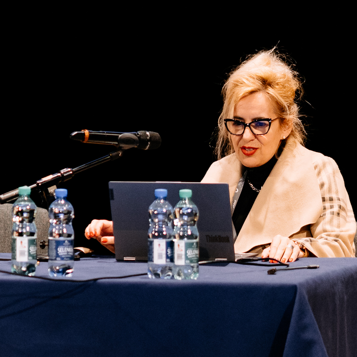 nbu-poland-1_700x700_crop_478b24840a