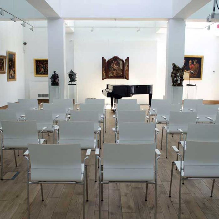 dsc0045-copy_700x700_crop_478b24840a