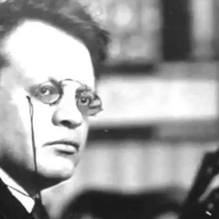 max-reger_700x700_crop_478b24840a