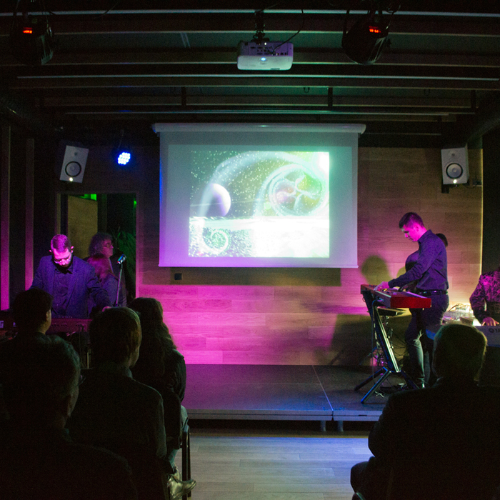 upiz13_700x700_crop_478b24840a