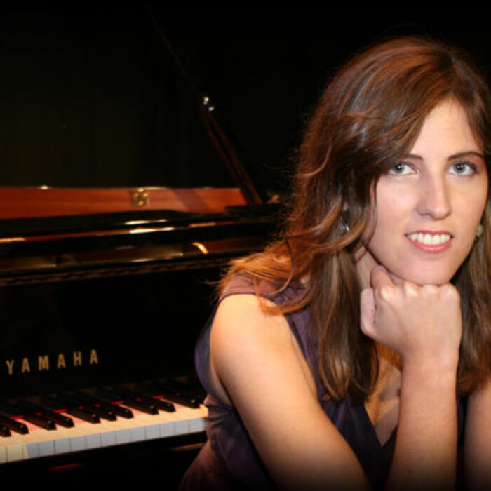 foto-m-dolores-1_700x700_crop_478b24840a