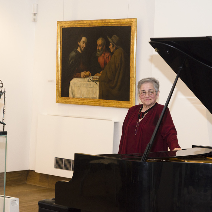 mm_700x700_crop_478b24840a