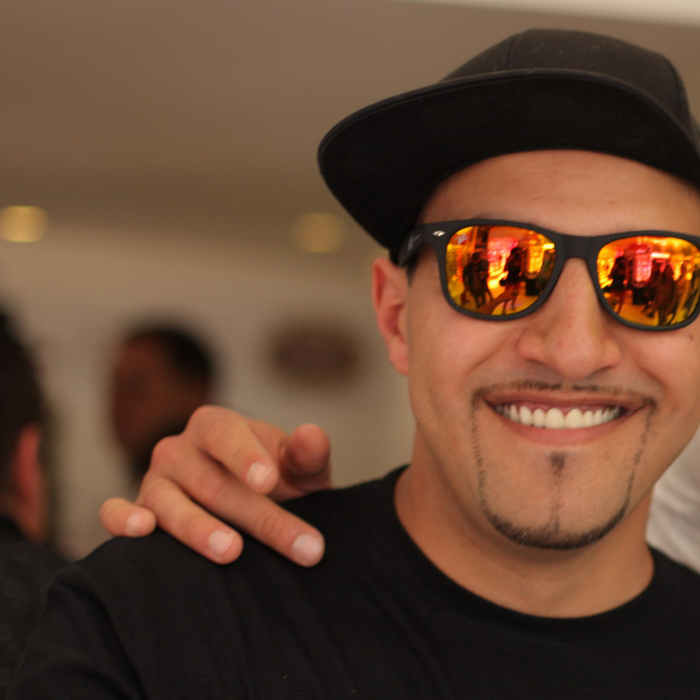 ru_700x700_crop_478b24840a