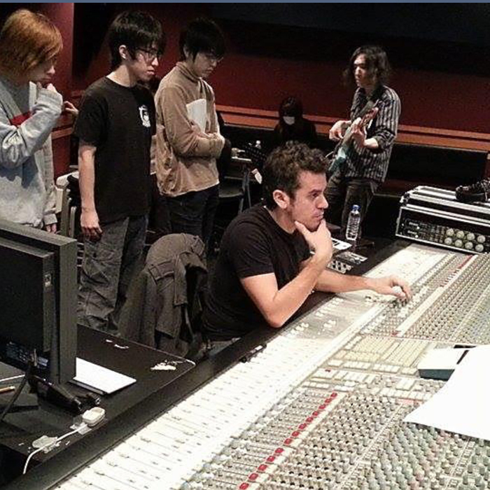 5_700x700_crop_478b24840a