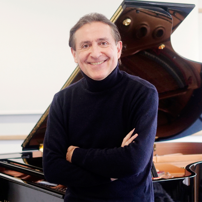 la-post_700x700_crop_478b24840a