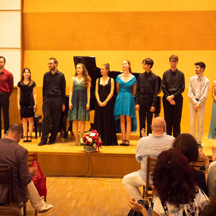 2622698_700x700_crop_478b24840a