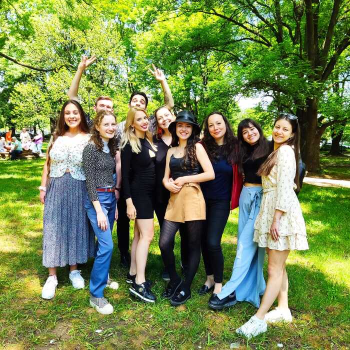 347272300-6118961741484736-633236509952882589-n_700x700_crop_478b24840a