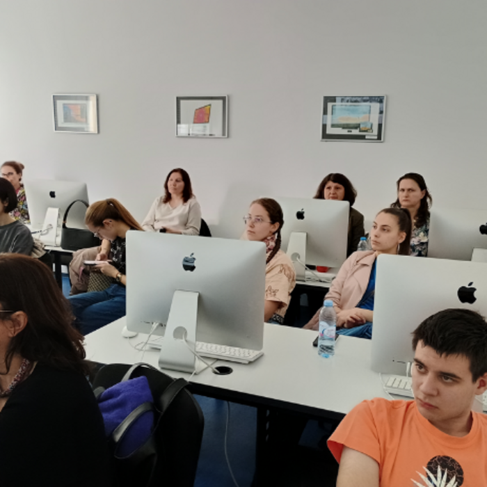 1-music_700x700_crop_478b24840a