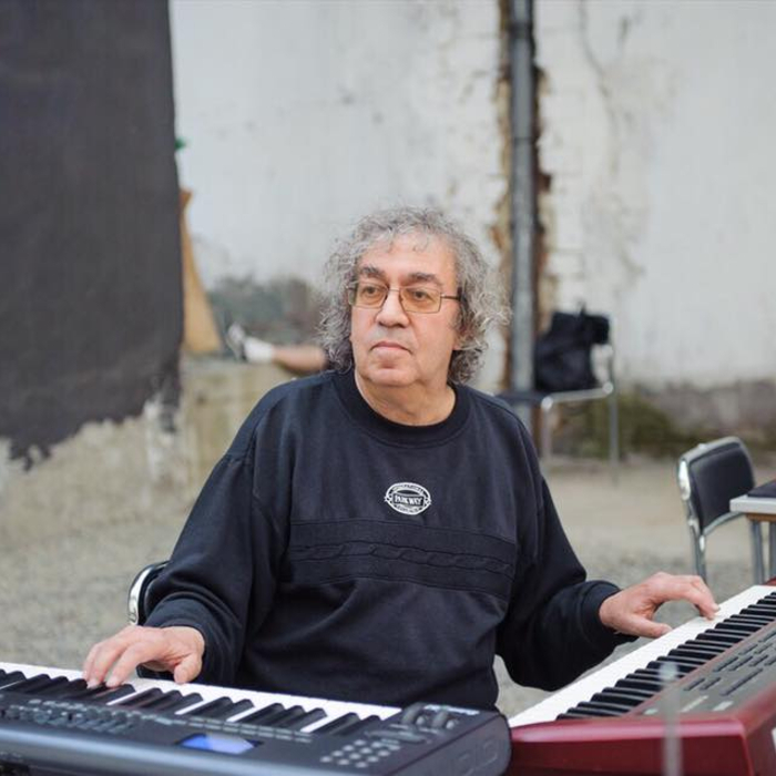 198-m_700x700_crop_478b24840a