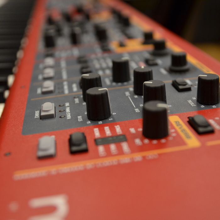 dsc-0148_700x700_crop_478b24840a