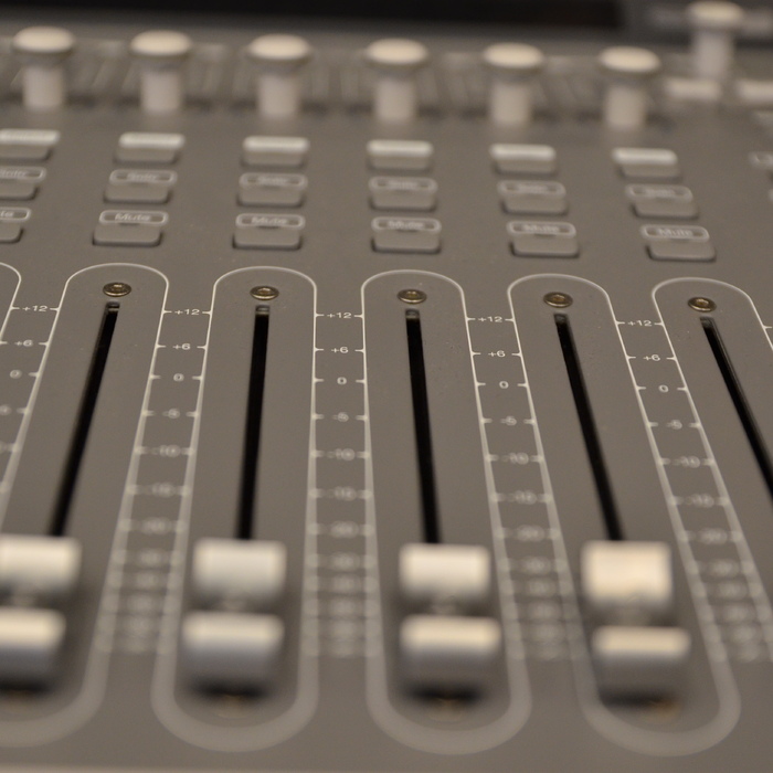 dsc-0159_700x700_crop_478b24840a